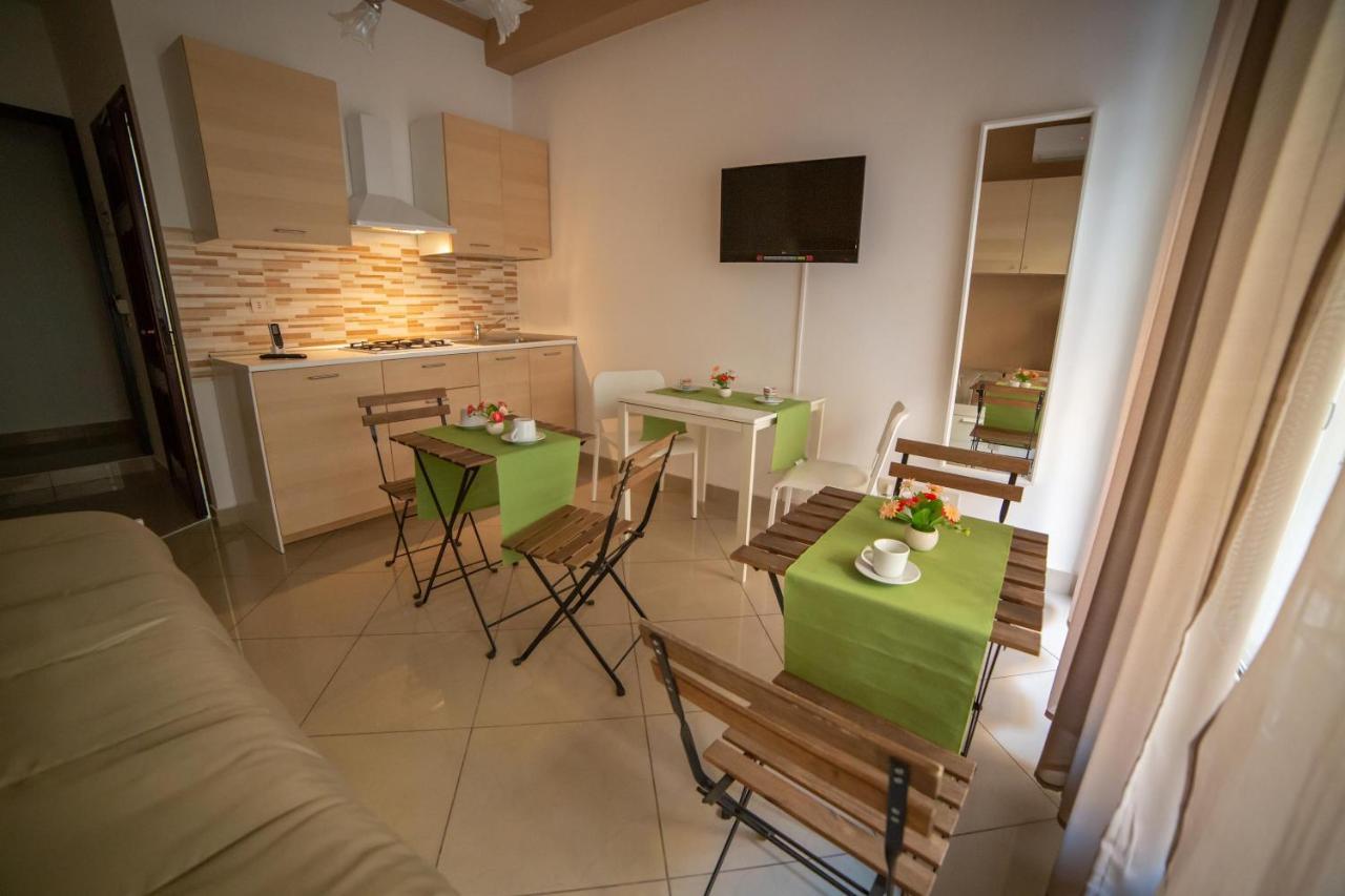 Residence Stesicoro CTA Eksteriør billede